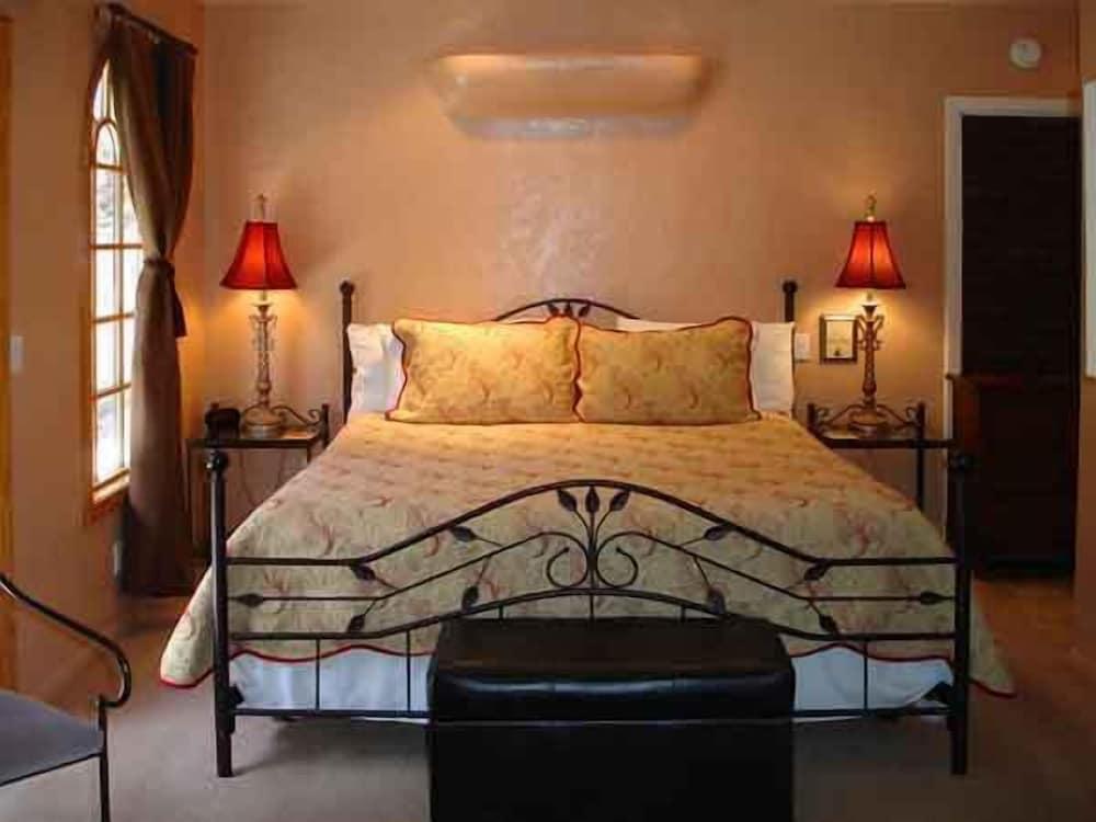 Coyote Inn photo 3