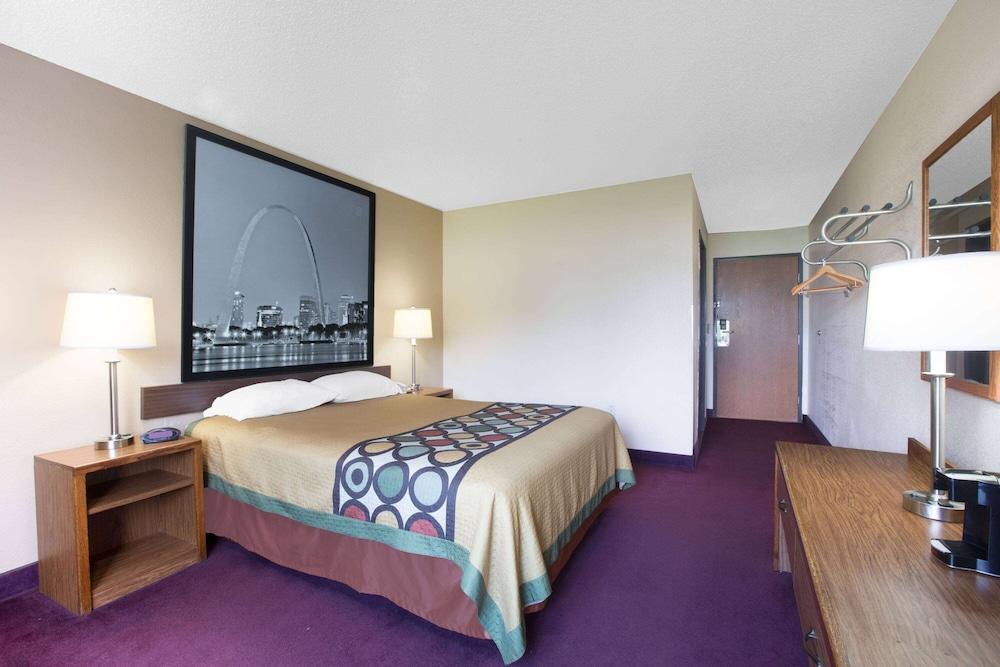Super 8 by Wyndham Boonville photo 20