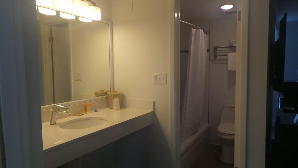 Island House Hotel photo 6