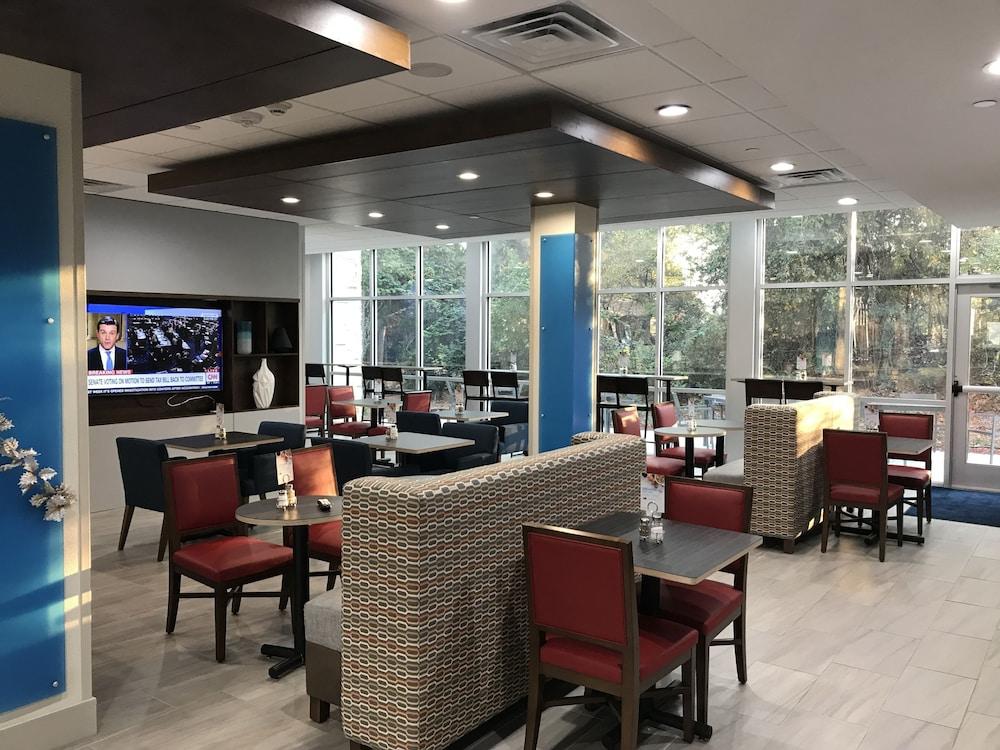 Holiday Inn Express Pineville-Alexandria Area by IHG photo 58