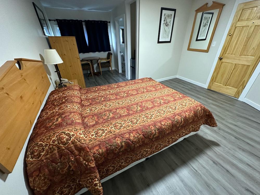 Oakdell Motel photo 19