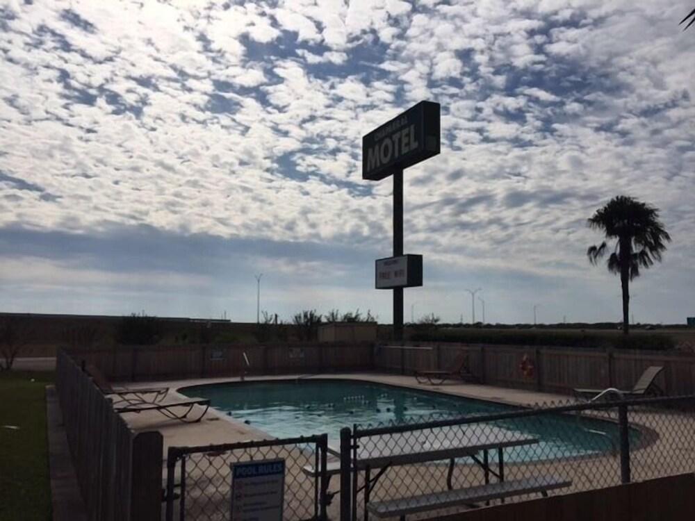 Chaparral Motel Victoria TX, Hwy 59 photo 5