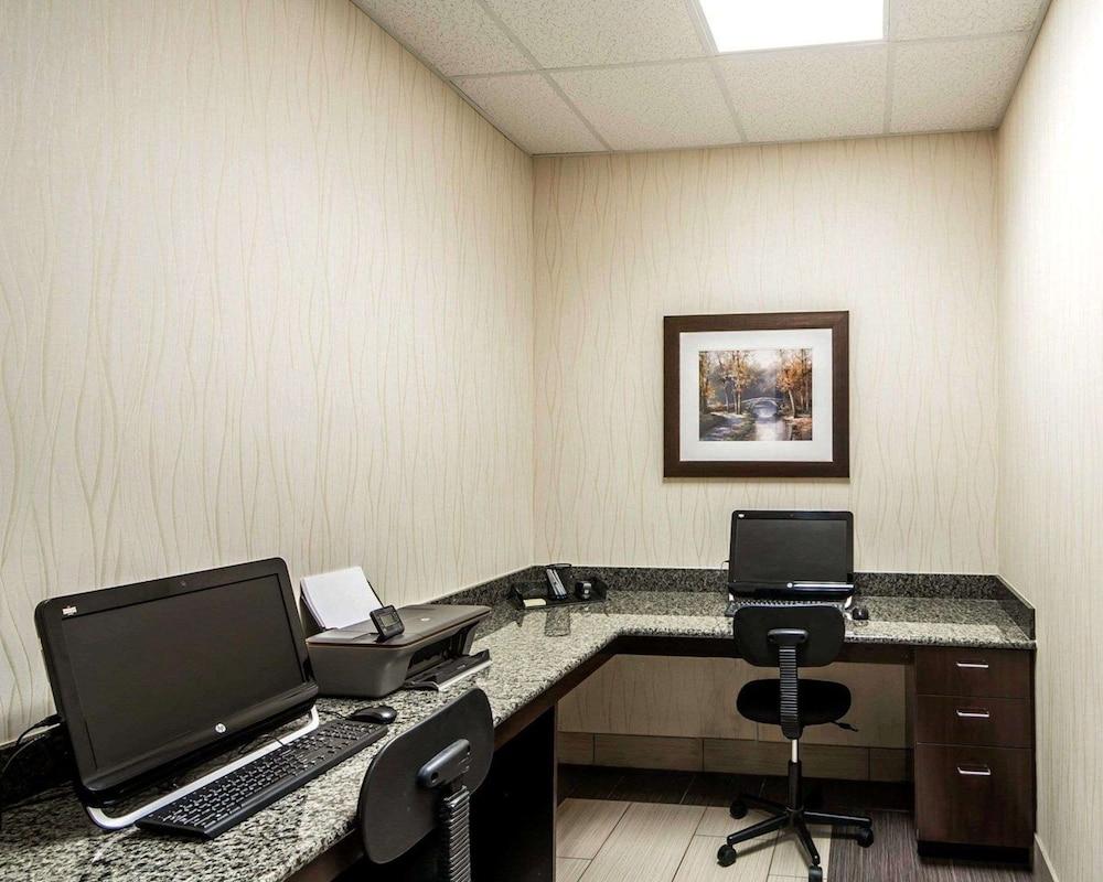 Comfort Inn & Suites Alva photo 35