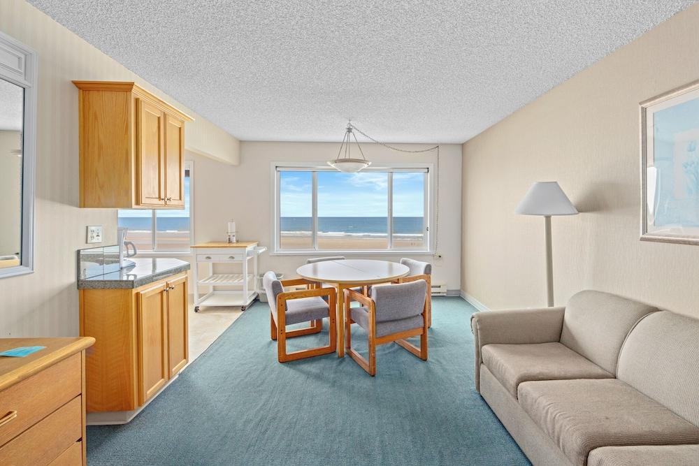 Rockaway Beach Resort photo 14
