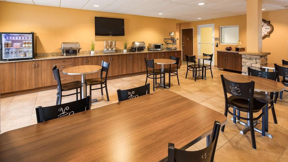 SureStay Plus Hotel by Best Western Keyser photo 16