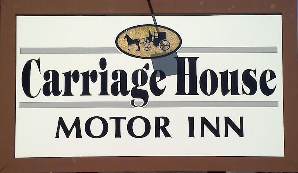 Carriage House Motor Inn photo 4