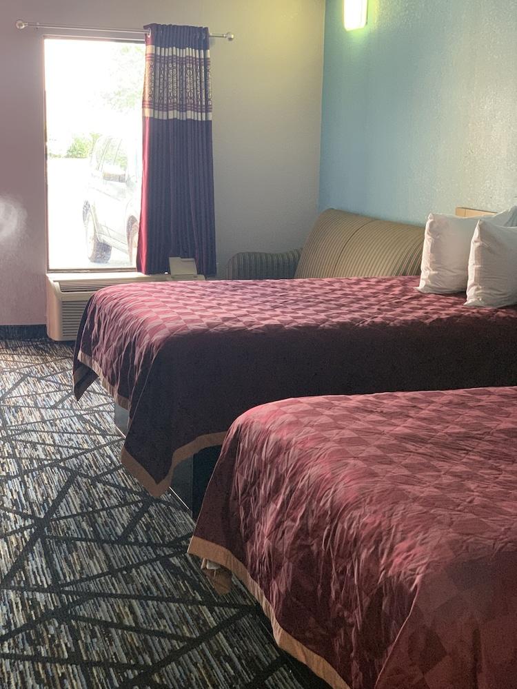 Quality Inn Newberry photo 7