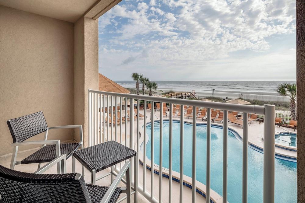 Courtyard by Marriott Jacksonville Beach Oceanfront photo 17