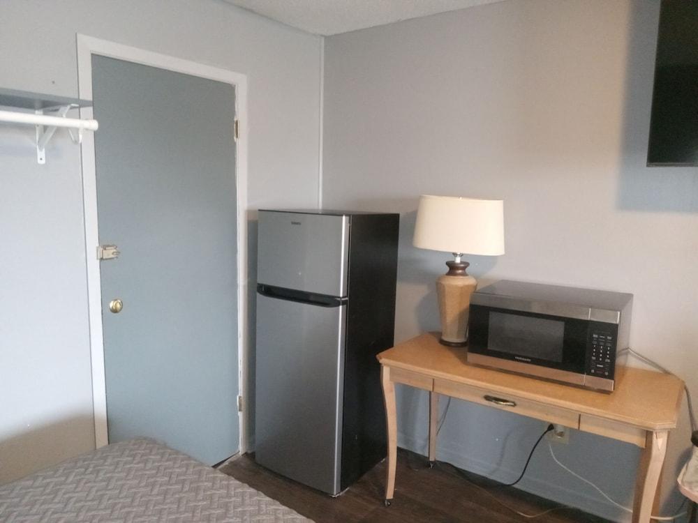 Western Hills Motel photo 13