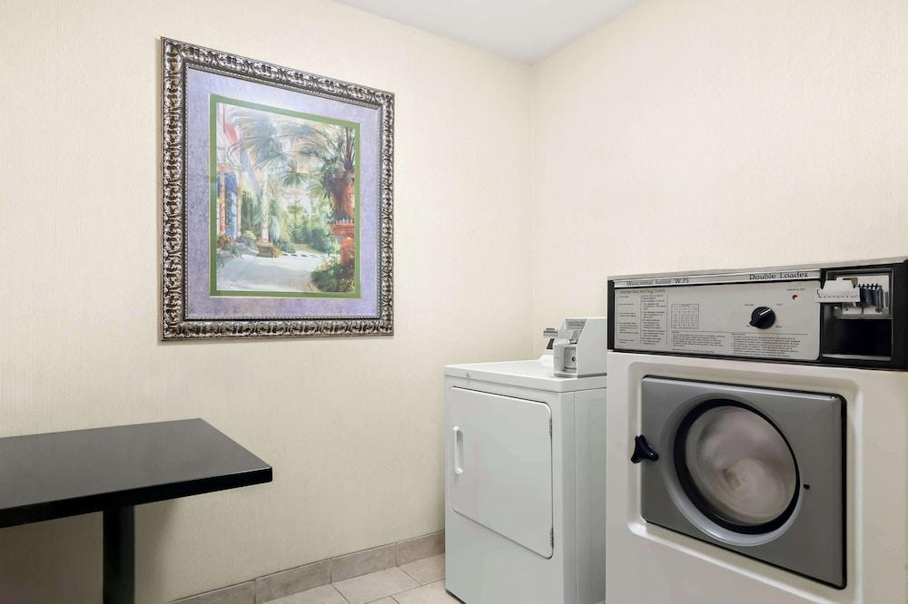 Best Western Stateline Lodge photo 22