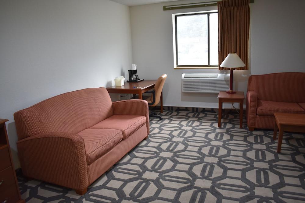 Super 8 by Wyndham La Vale/Cumberland Area photo 13