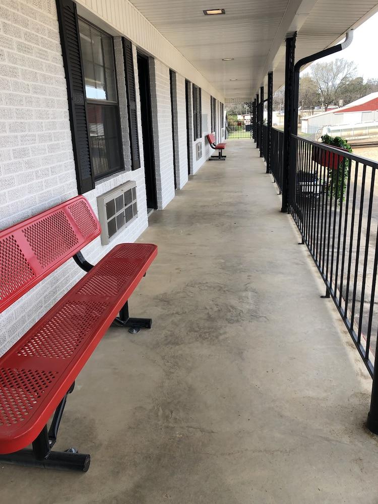 Jet Motor Lodge photo 16