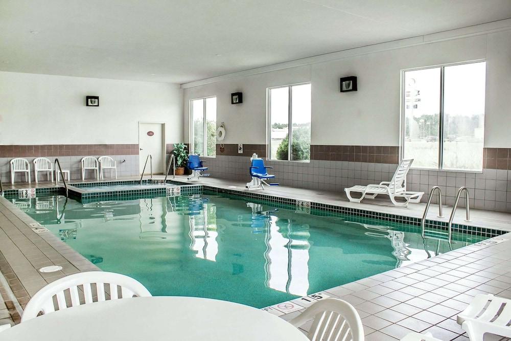 Rodeway Inn Abbotsford photo 25