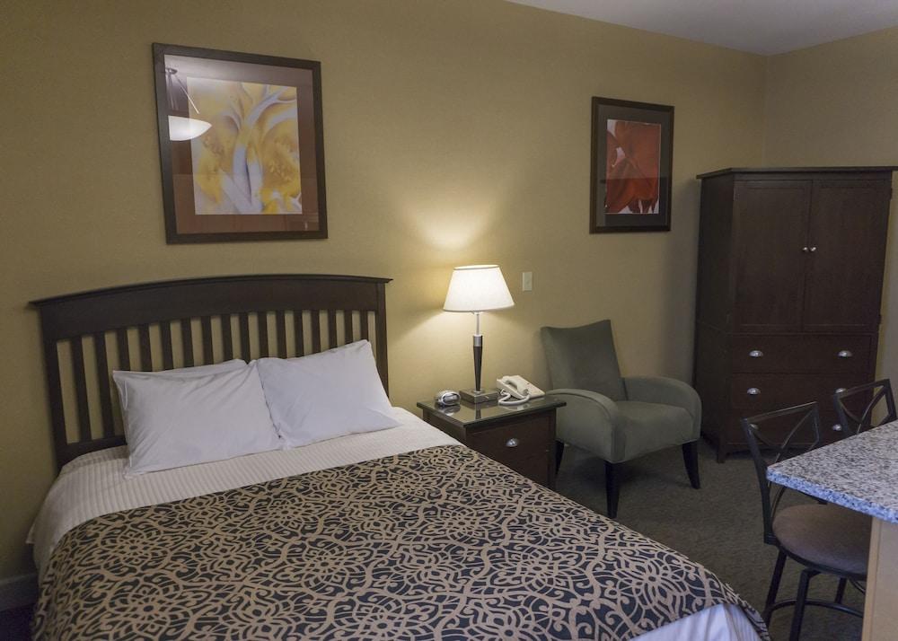 The Parker Inn & Suites photo 25