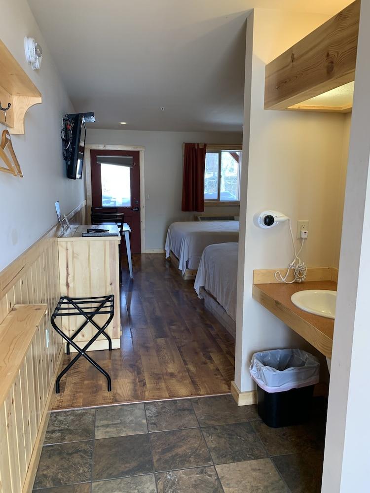 Methow River Lodge & Cabins photo 45
