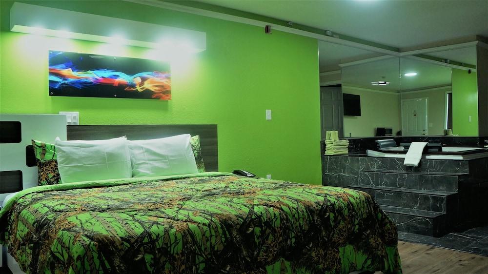 Classic Motor Lodge West Green photo 15