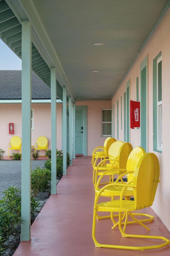 Haleys Court Boutique Motel photo 77