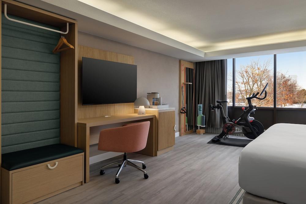 EVEN Hotel Detroit North - Troy photo 12