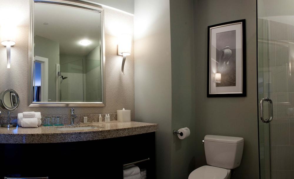Hotel Indigo WACO - BAYLOR by IHG photo 59