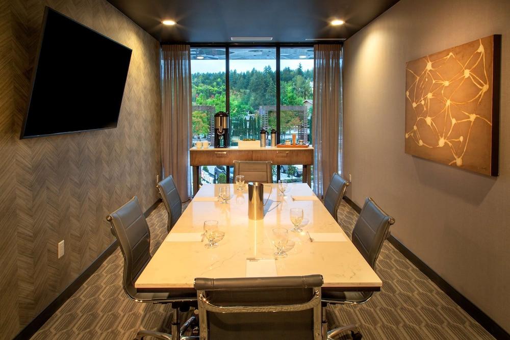 Hilton Garden Inn Redmond Seattle photo 49