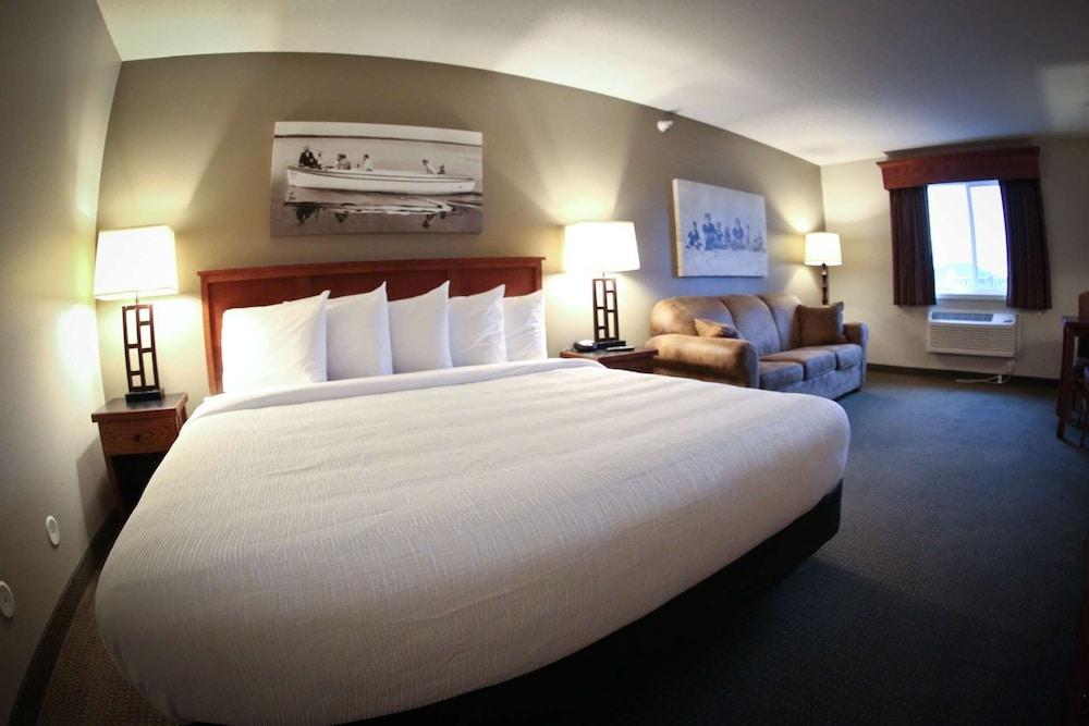 GrandStay Hotel & Suites Perham photo 7