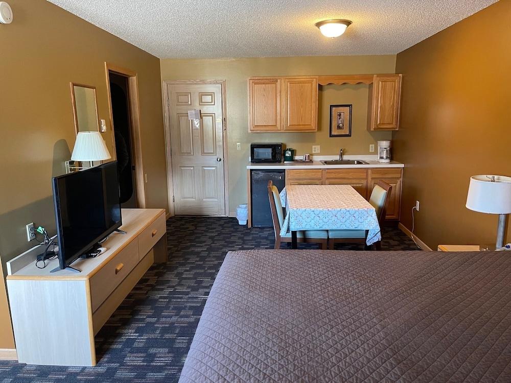 Lakeside Motor Inn photo 9