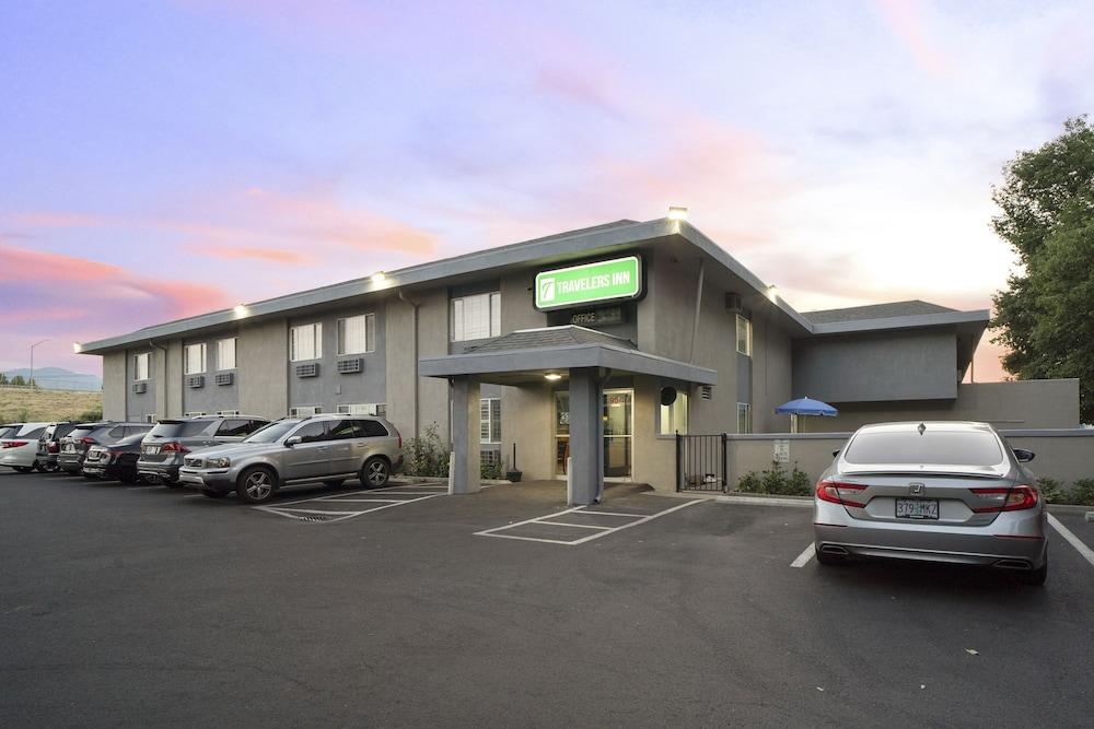 Travelers Inn Medford photo 3