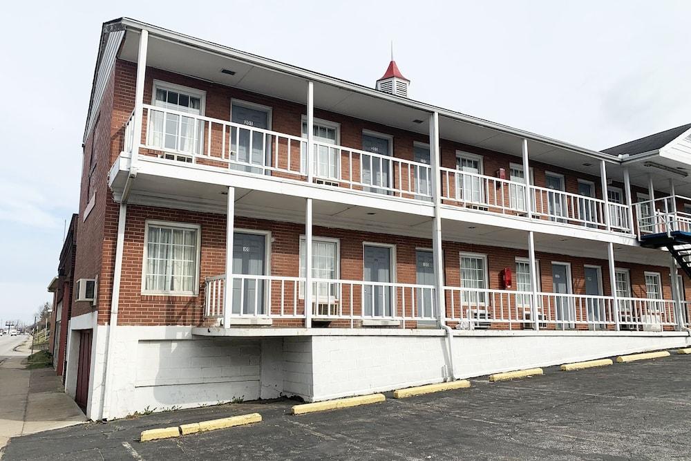 Four Keys Inn photo 10