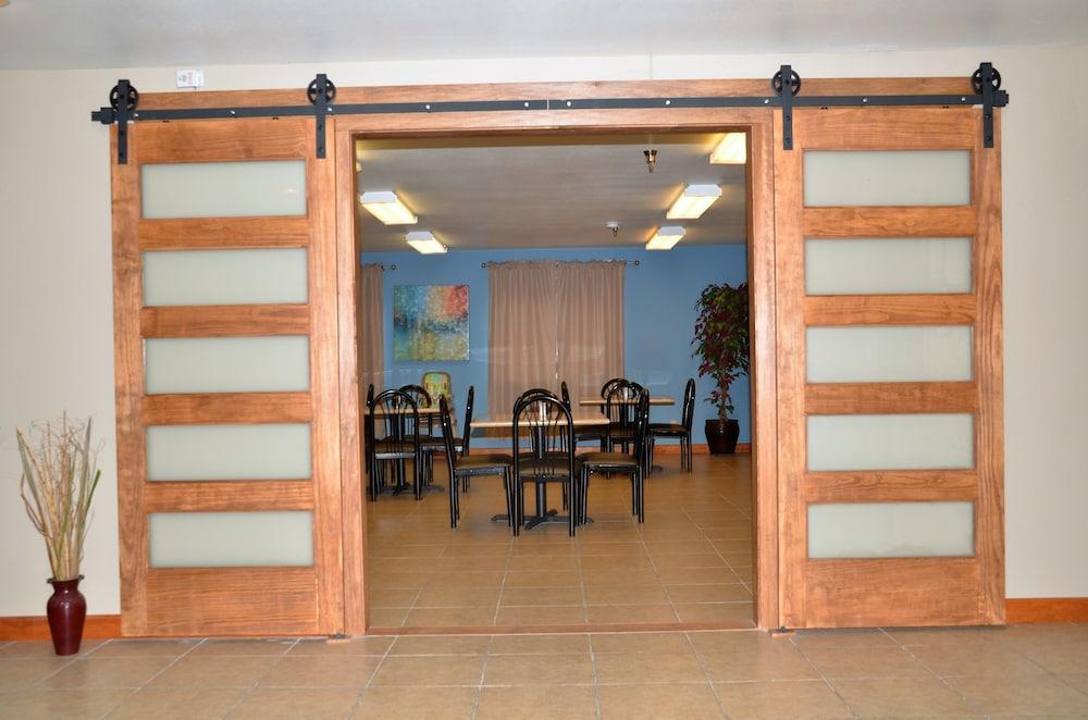 Rock Creek Hotel photo 3