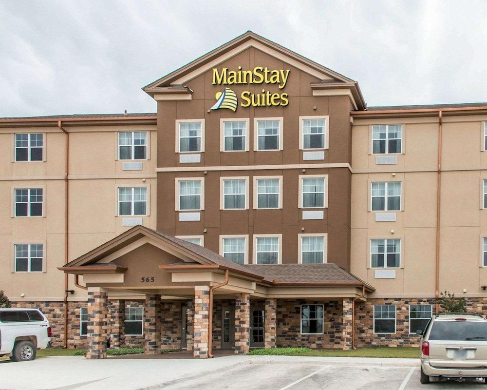 MainStay Suites Cotulla photo 3