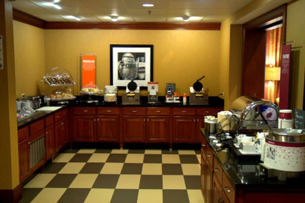 Hampton Inn & Suites Springfield-Southwest photo 29