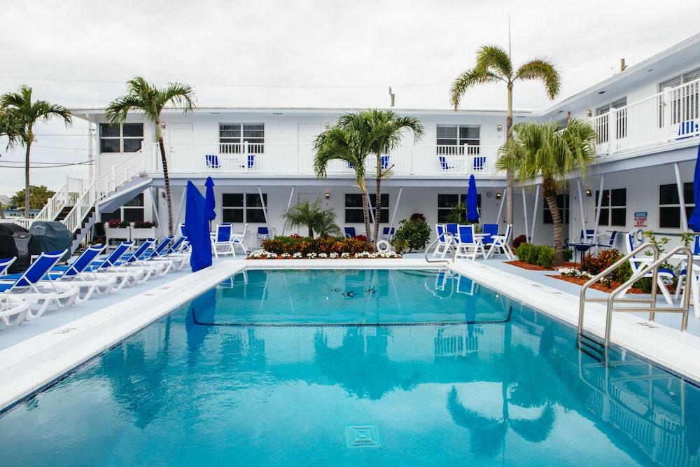 Sea Spray Inn photo 23