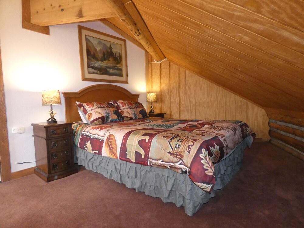 Yellowstone Motel - Adults Only photo 44