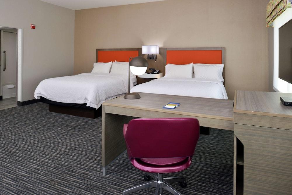 Hampton Inn Fort Stockton photo 21