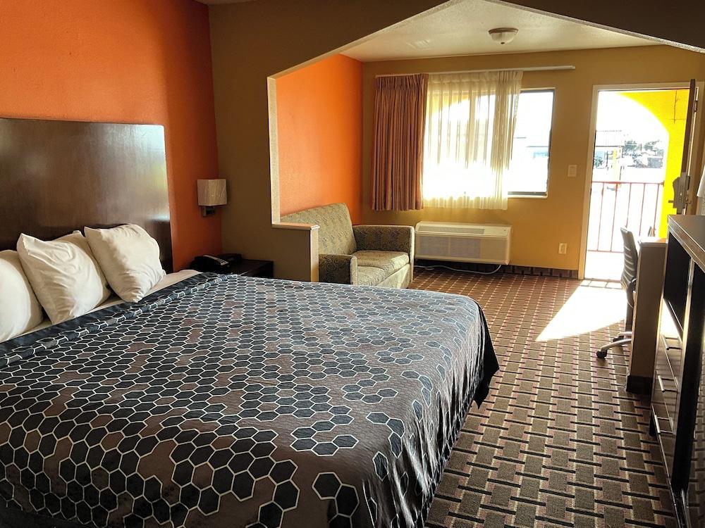 Executive inn & Suites photo 9