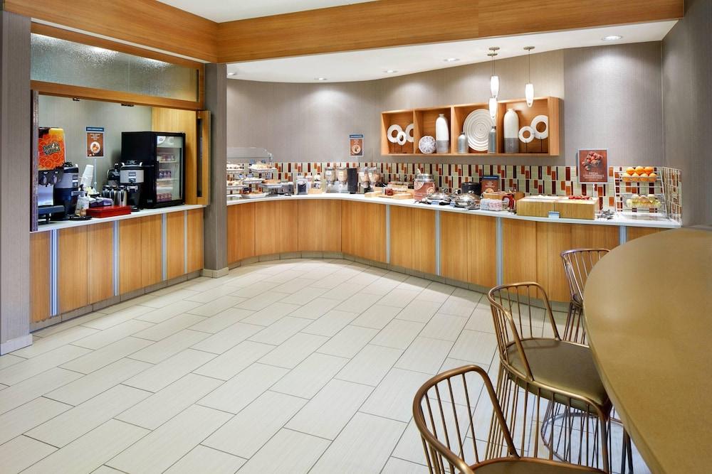 SpringHill Suites by Marriott Houston NASA/Webster photo 15