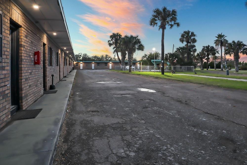 Mathis Motel photo 2