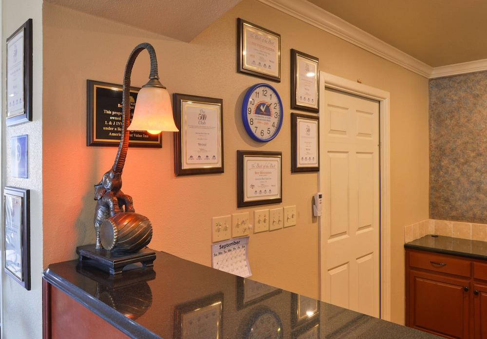 Americas Best Value Inn Lubbock E photo 21