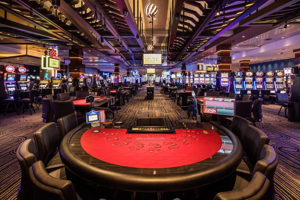 Isle Casino Hotel - Bettendorf photo 17