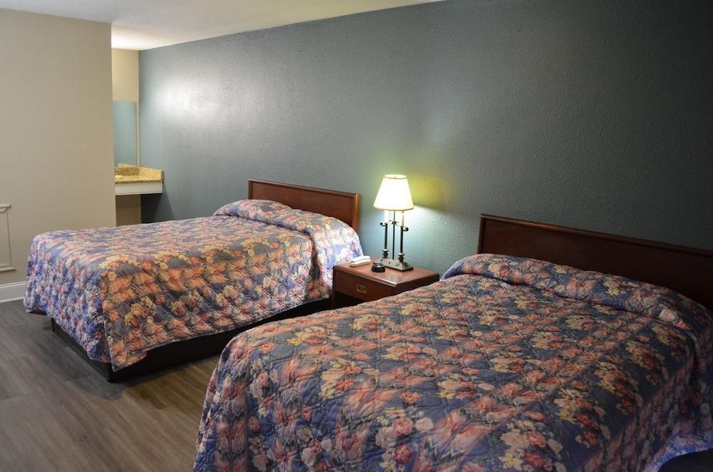Budget inn photo 6