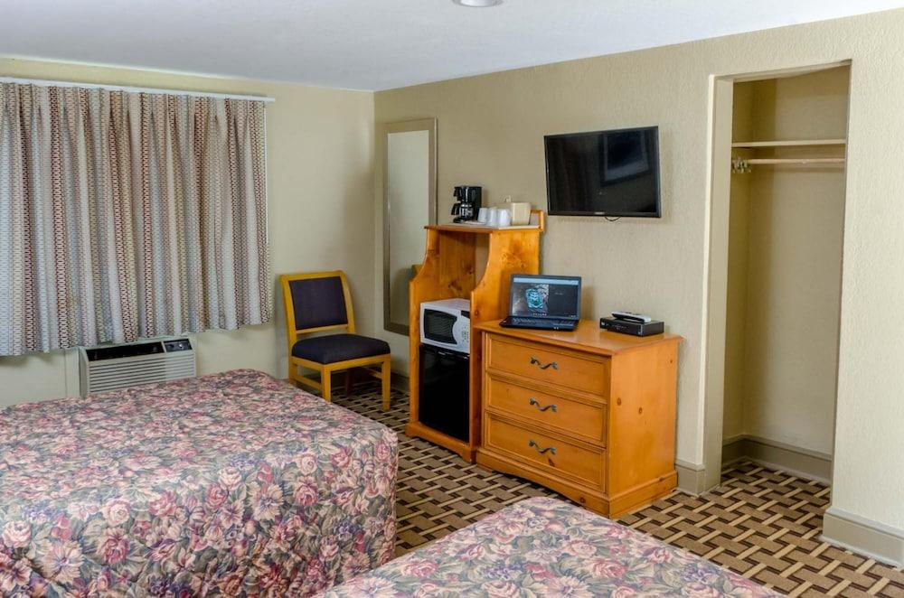 Relax Inn photo 12