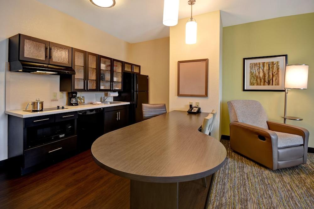 Candlewood Suites St. Clairsville by IHG photo 6
