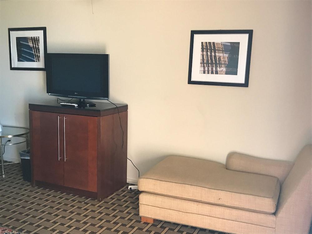 Grantmoore Motor Lodge photo 5