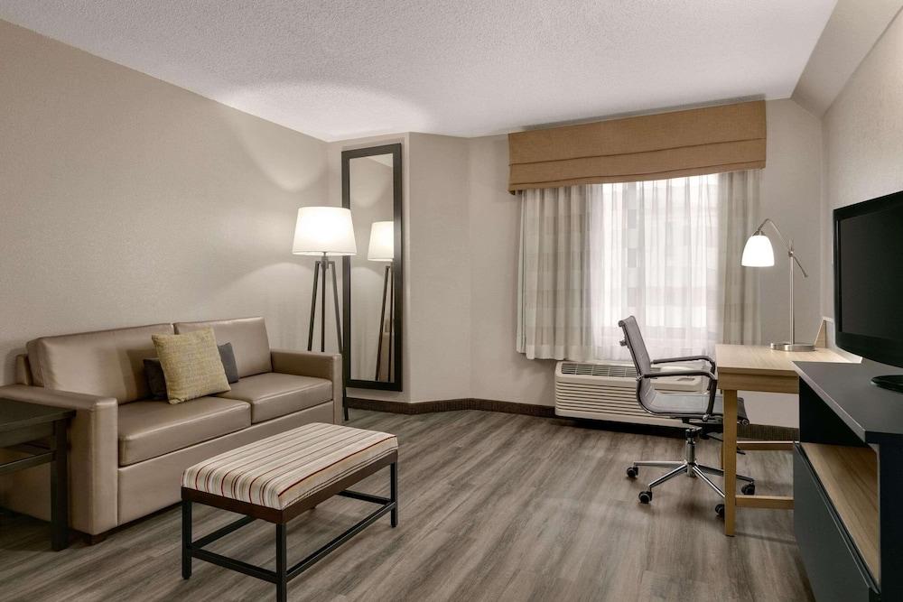 Country Inn & Suites by Radisson, Roanoke Rapids, NC photo 5