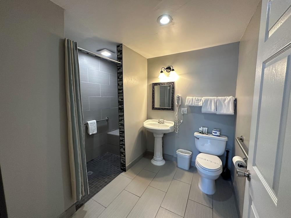 Lake Ridge Hotel photo 27
