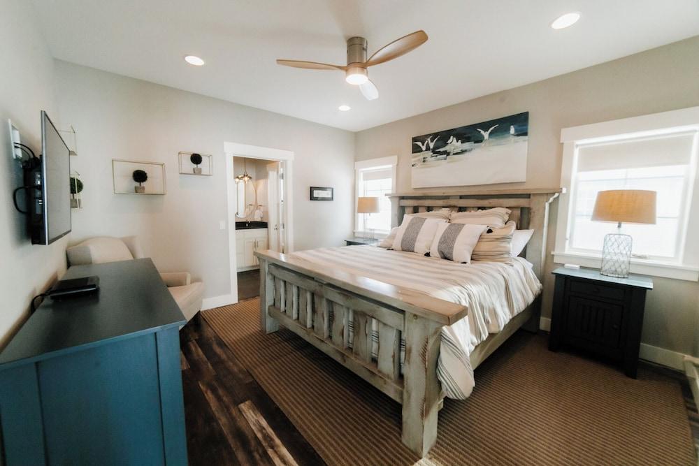 Quarterdeck Resort & Restaurant photo 43