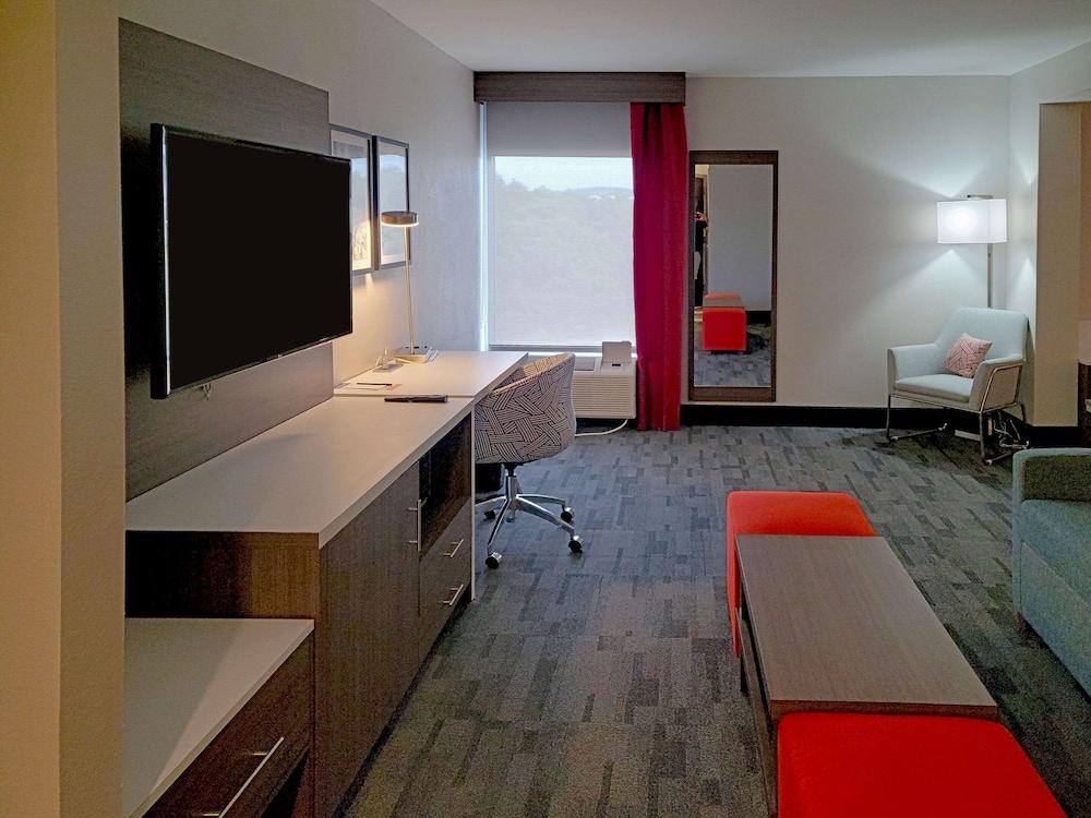 Comfort Inn & Suites Wyomissing/Reading photo 64