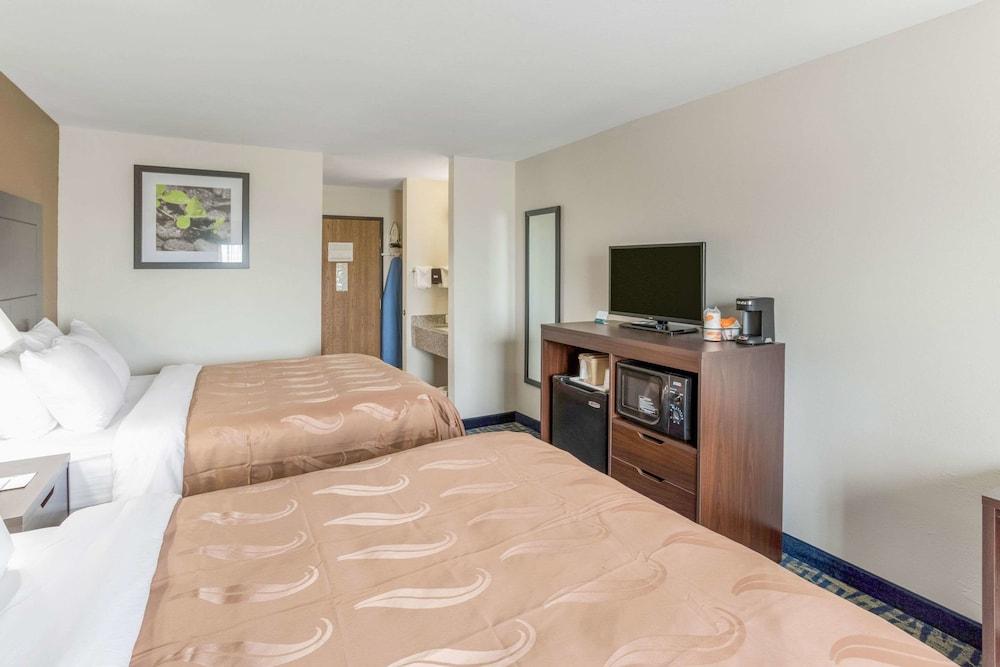 Quality Inn Rochelle photo 11