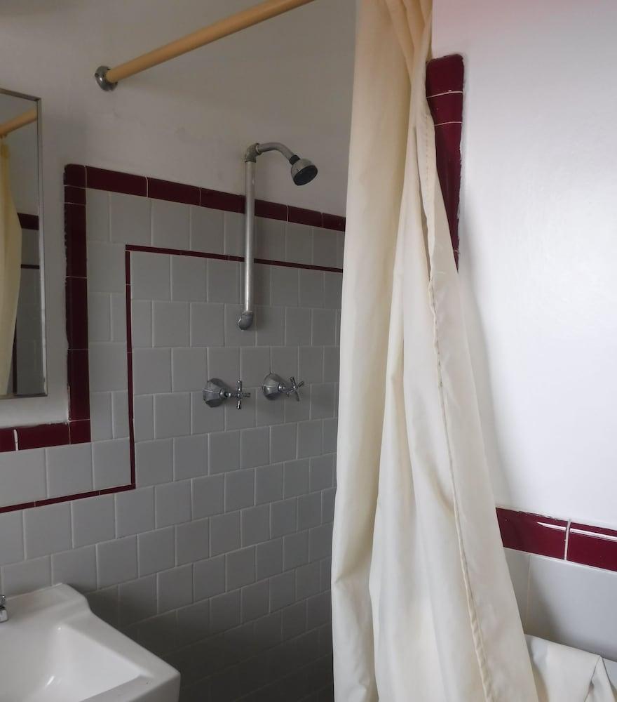 Blue Ridge Motel photo 12