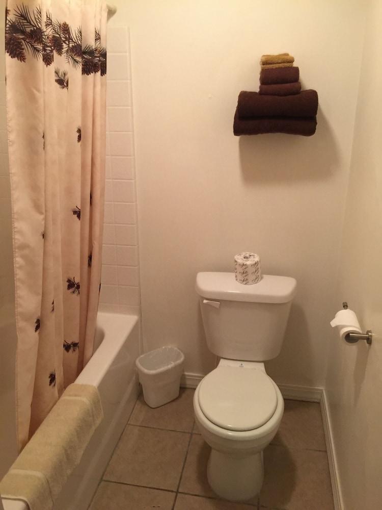 Rustic Inn Motel photo 37